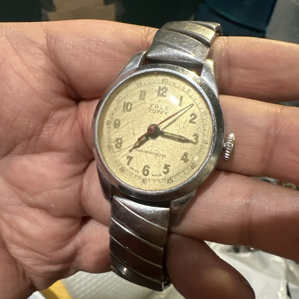 Working Vintage Yale Tuffy Men's Manual Wind Wrist Watch Silver Tone 33mm Fit 7"
